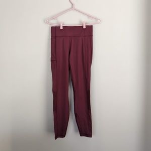 Lolë leggings with mesh panels and two pockets, unworn! XS